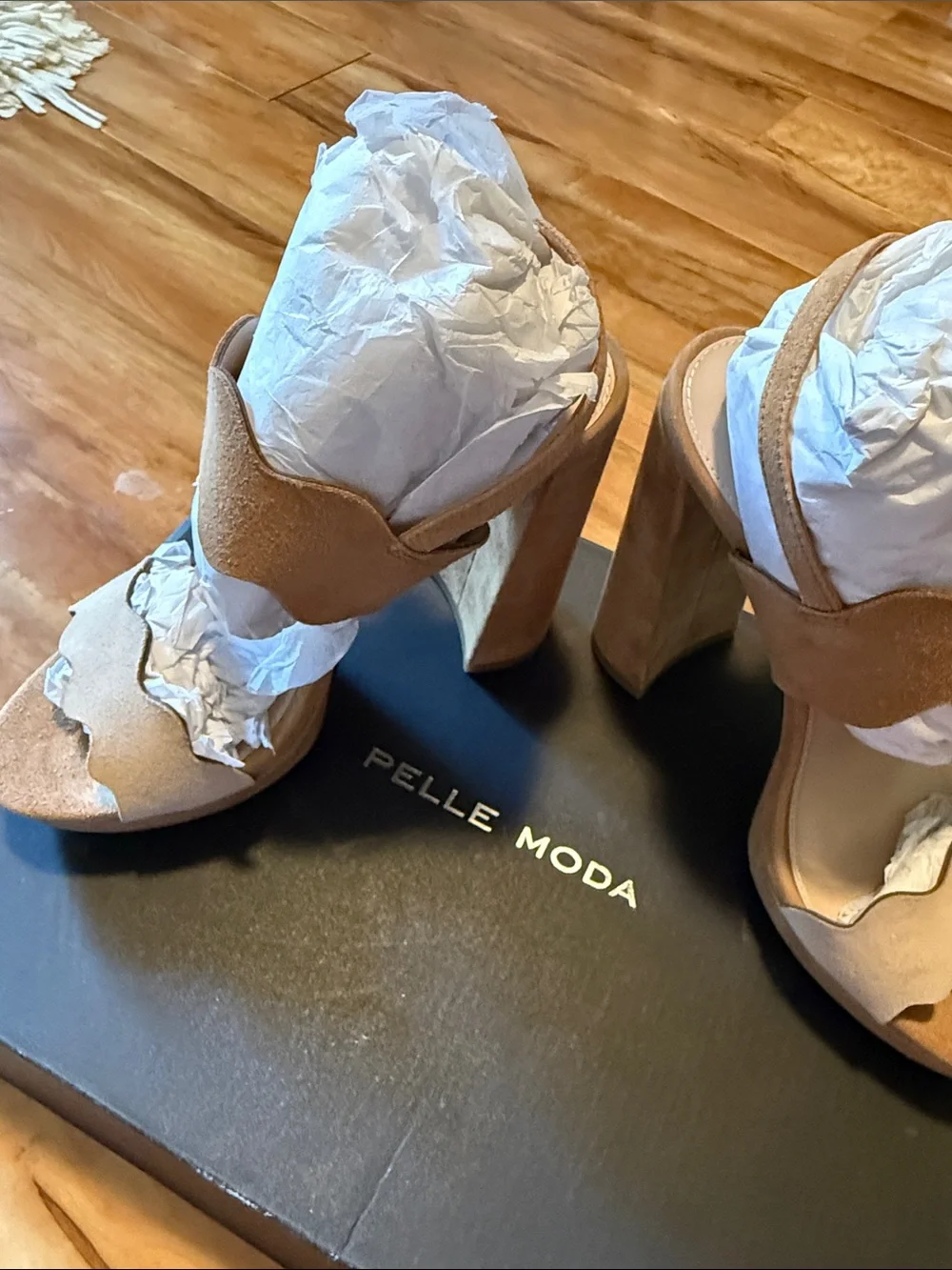 Pella Moda platform block suede leather heels